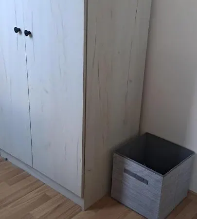 Tanya's Flat 瓦爾納